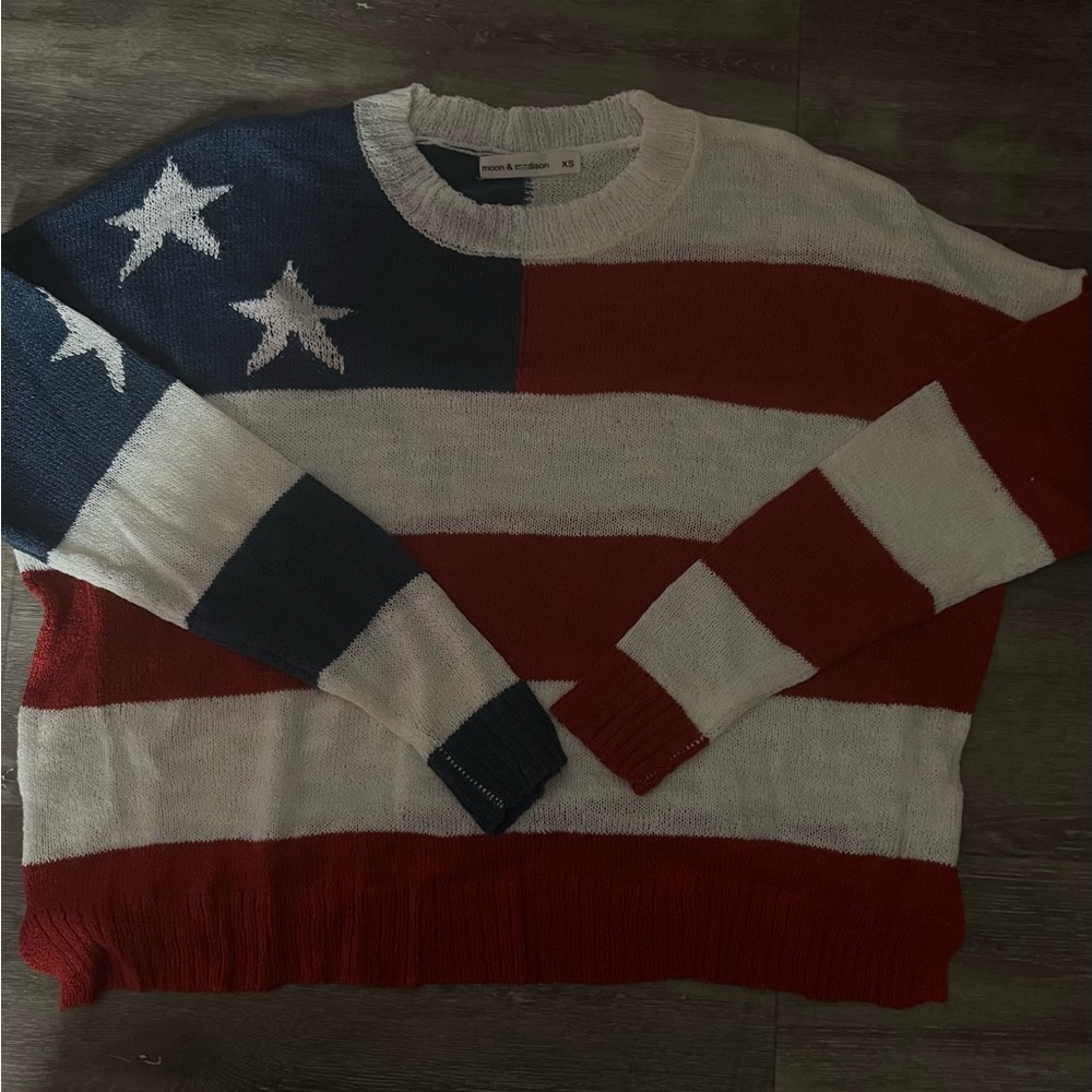 oversized american flag sweater ❤️🤍💙